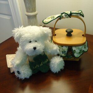 Longaberger Lots of Luck Basket w/ Boyds Bears LIAM Bear